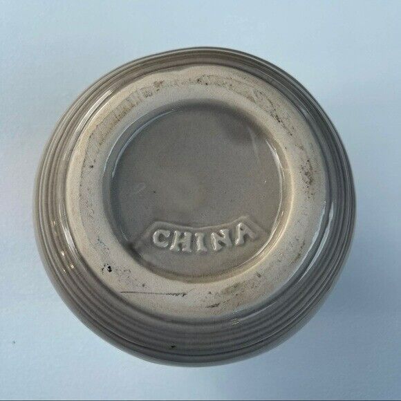 Chinese Pottery Bubble Shape Hand Painted Beige and Blue Small Vase - Picture 4 of 6